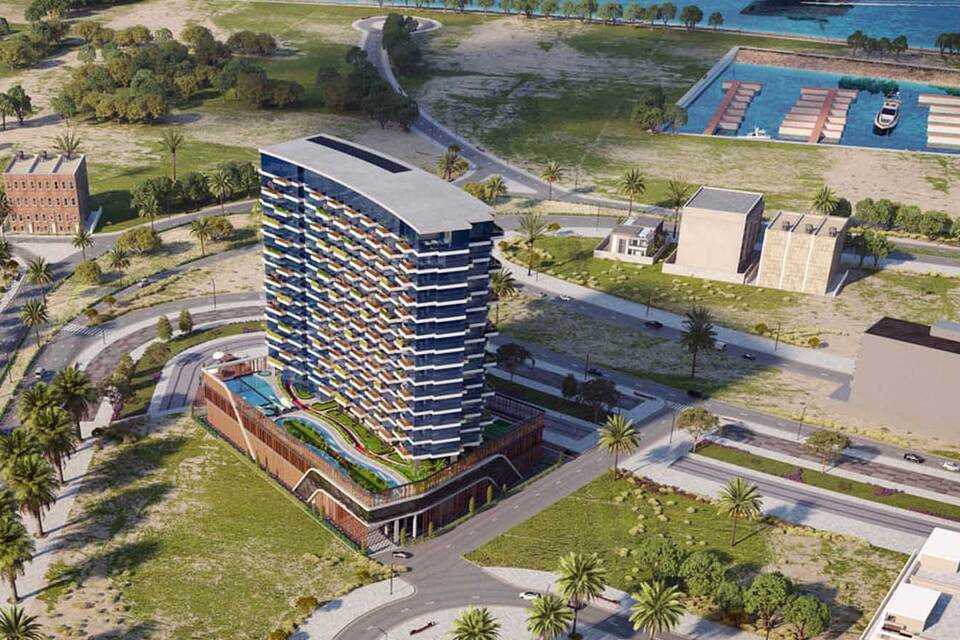 10+ amenities, including a tennis court and mini-golf